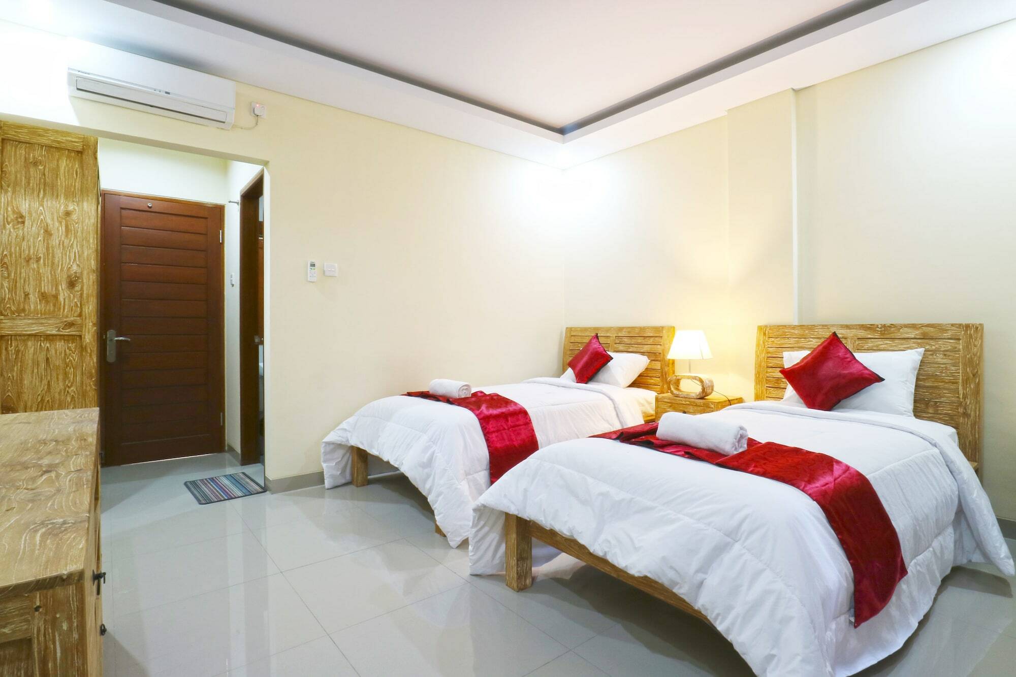 Lotus Bali Guest House Canggu Εξωτερικό φωτογραφία