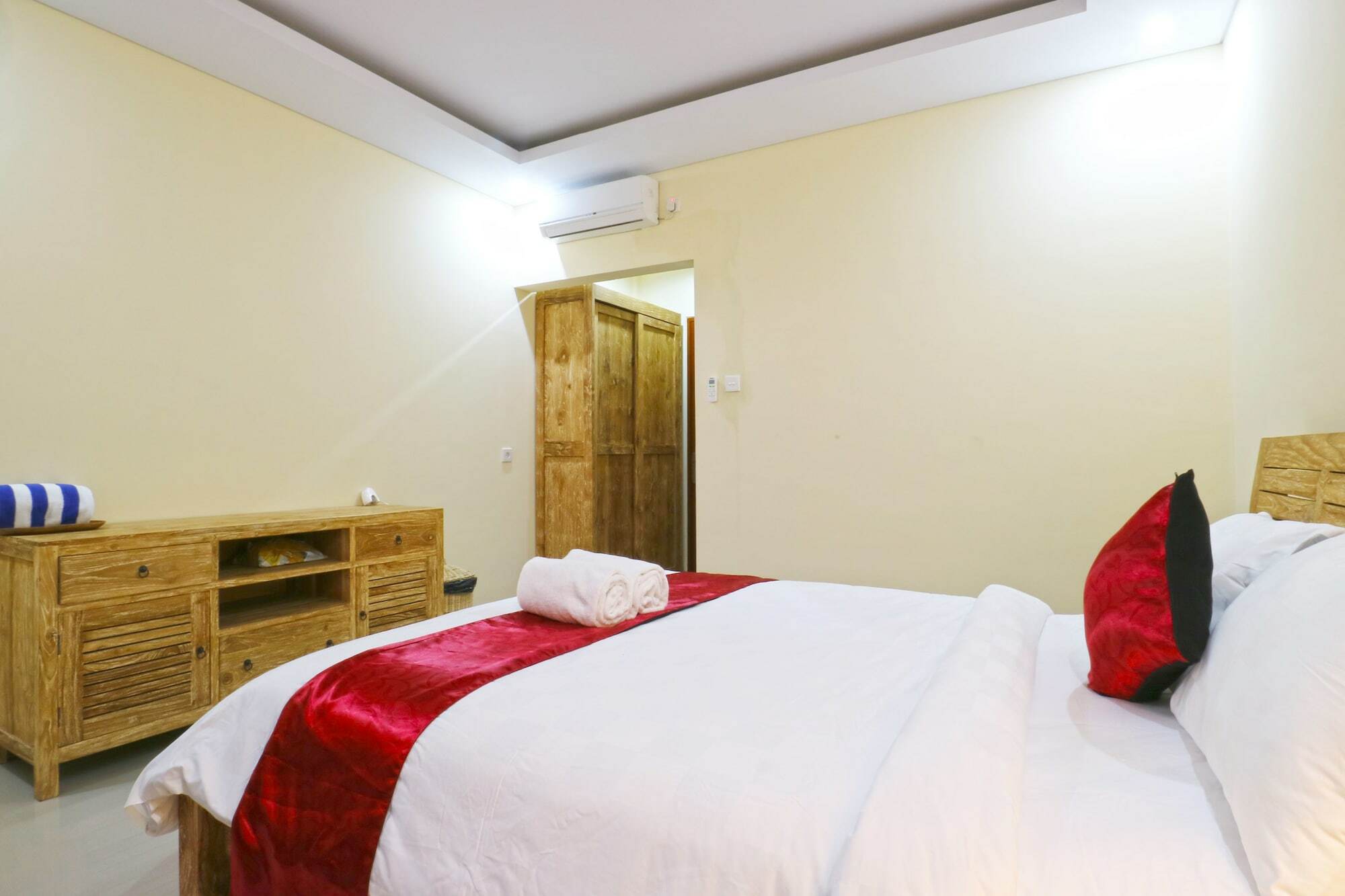 Lotus Bali Guest House Canggu Εξωτερικό φωτογραφία